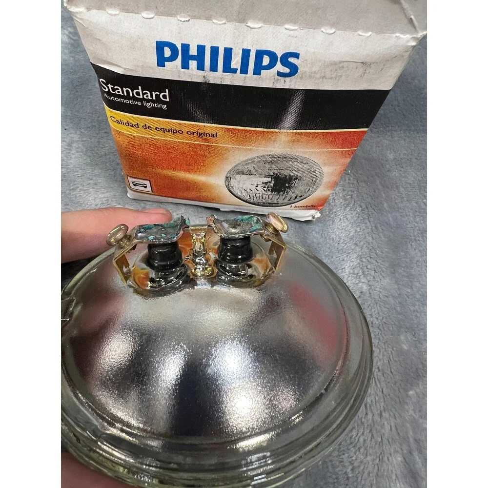Philips 4461C1 Headlight Lamp Standard Automotive 4461 Sealed Beam 12.8V Clear